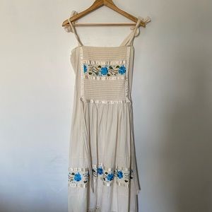Vintage linen dress with floral embroidery